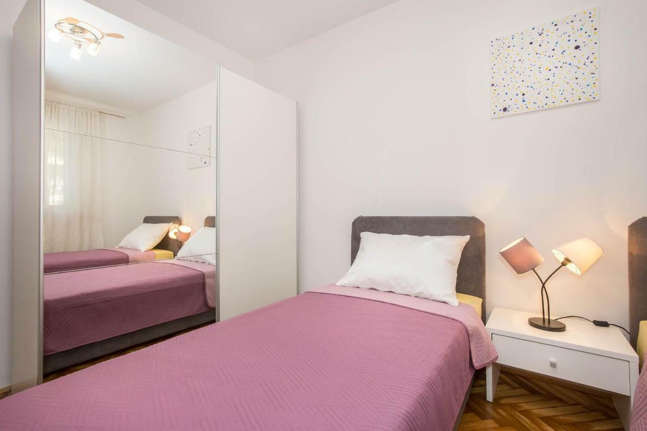 Apartman Sesna Bol Luaran gambar