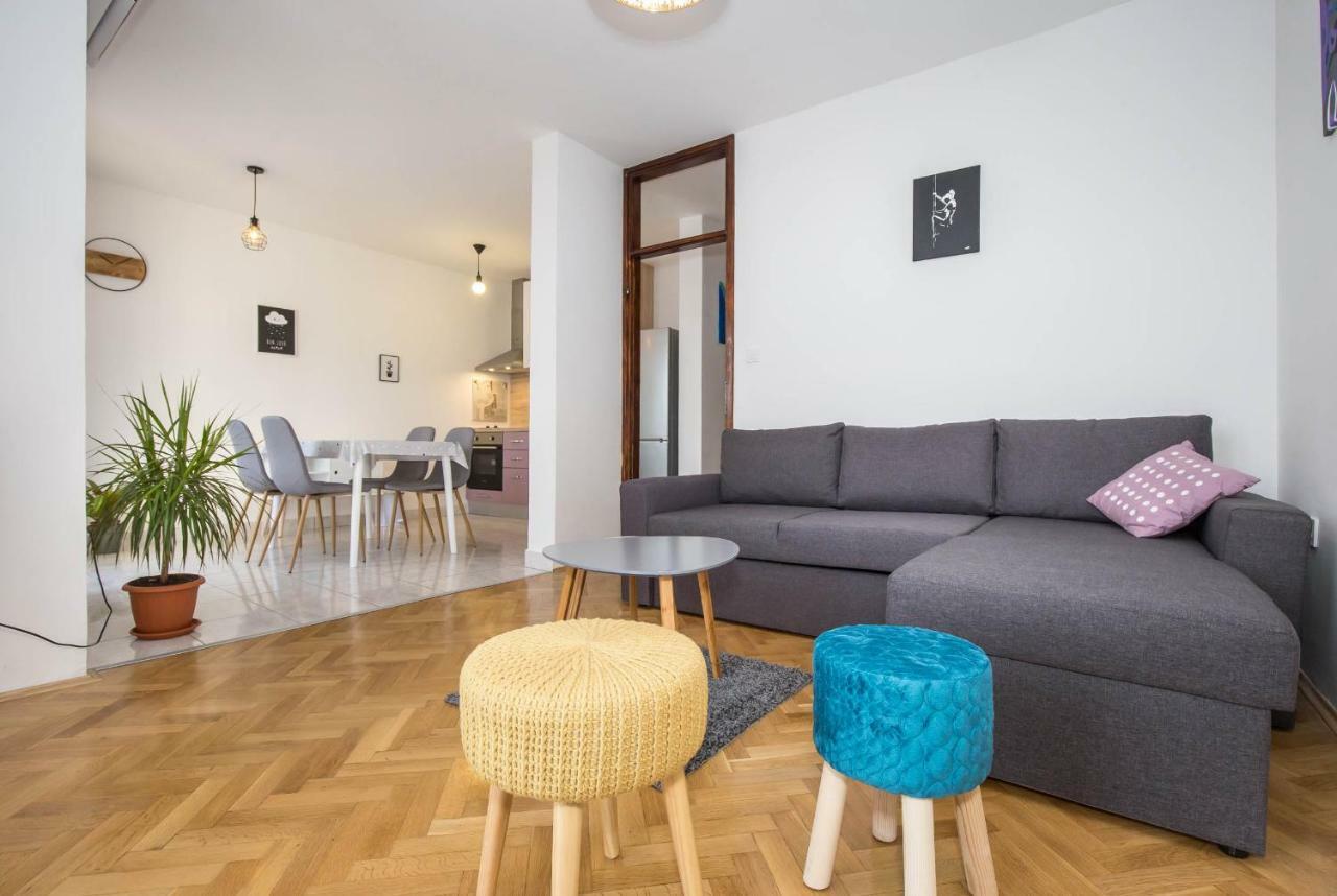 Apartman Sesna Bol Luaran gambar