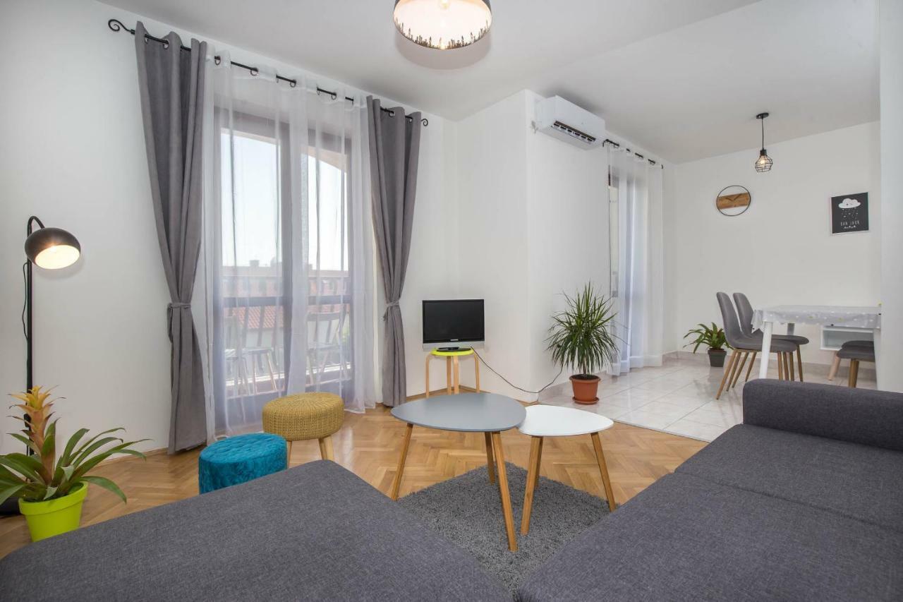 Apartman Sesna Bol Luaran gambar